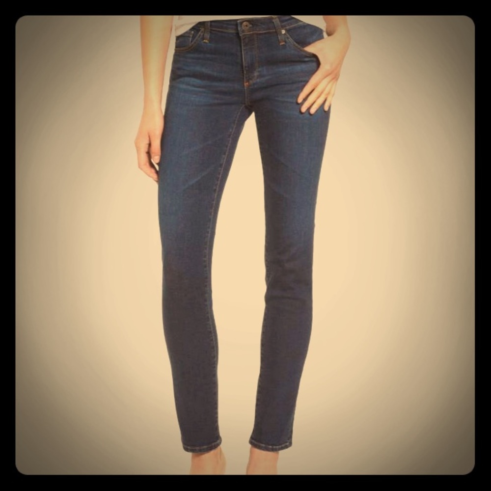 EUC Adriano Goldschmied “Cigarette Leg” Distressed Skinny Jeans Size 27